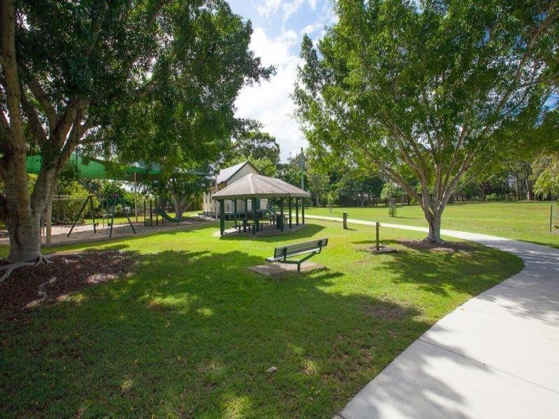 15 Tina Street, Redland Bay QLD 4165