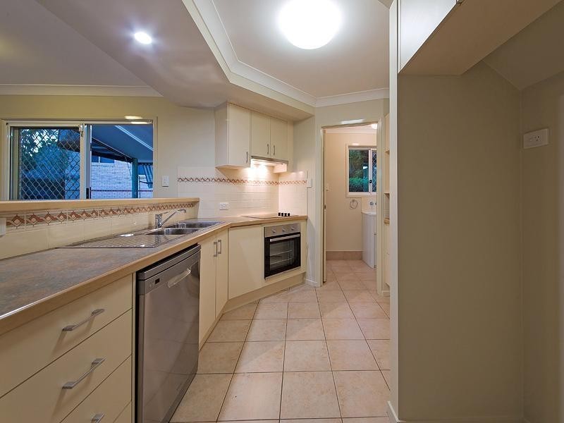 7/16 Hill Crescent, Carina Heights QLD 4152