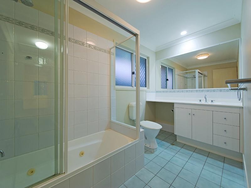 7/16 Hill Crescent, Carina Heights QLD 4152