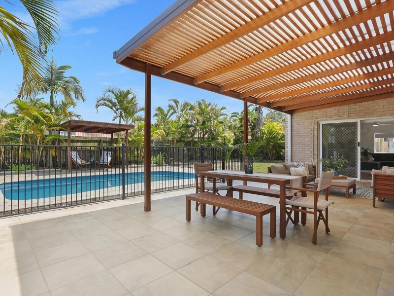 9 Sirocco Court, Ormiston QLD 4160