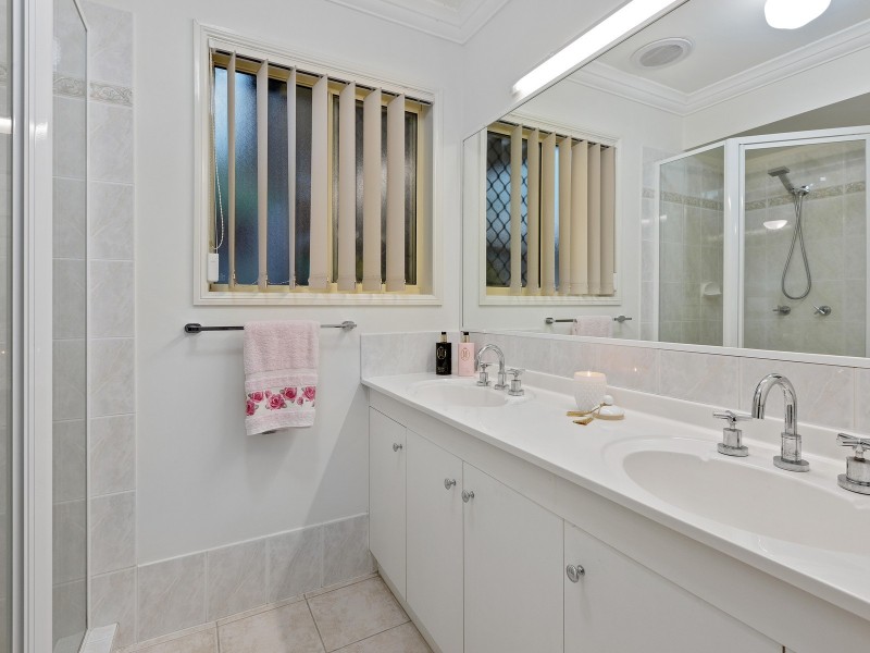 40 Prunda Circuit, Wellington Point QLD 4160