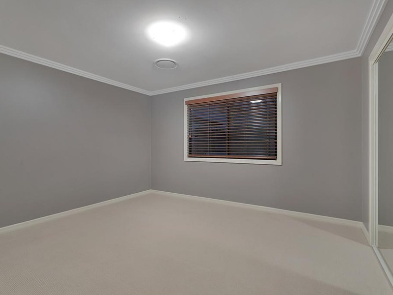 13 Grasmere Place, Carindale QLD 4152