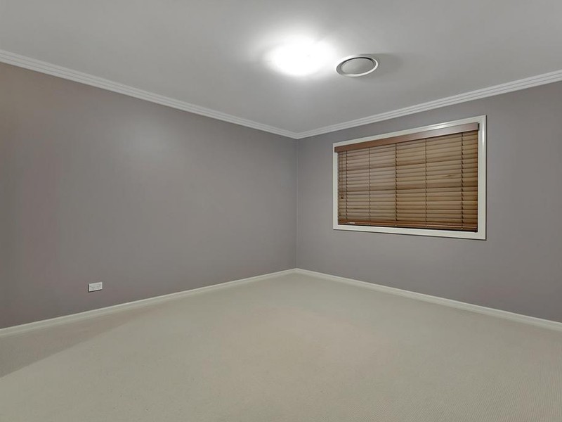 13 Grasmere Place, Carindale QLD 4152