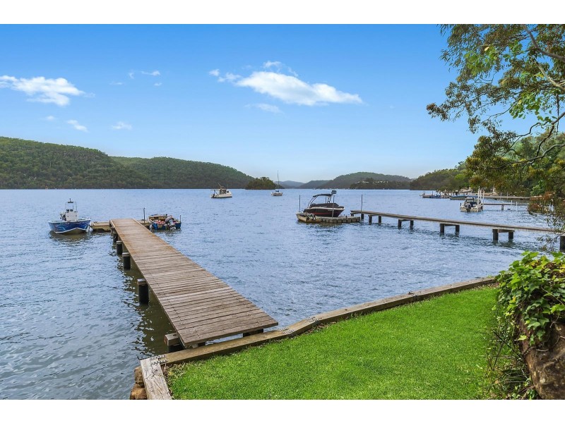 19 Milloo Parade, Cheero Point NSW 2083