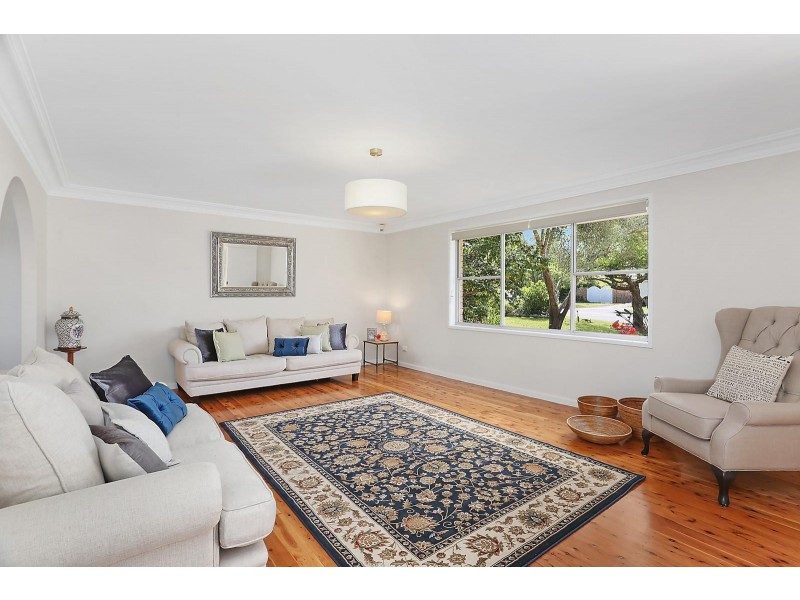 8 Colin Place, Westleigh NSW 2120