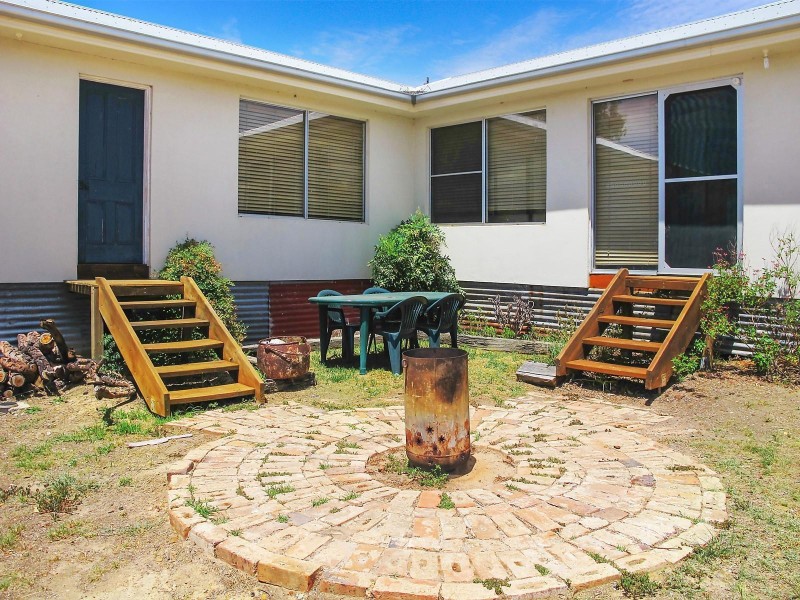 13 Canary Street, Mudgee NSW 2850