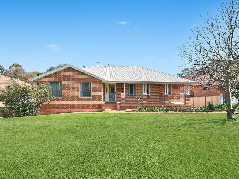 25 Kurumben Place, Bathurst NSW 2795