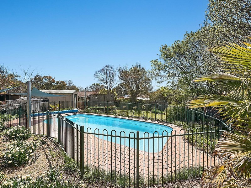 12 Burgundy Road, Mudgee NSW 2850