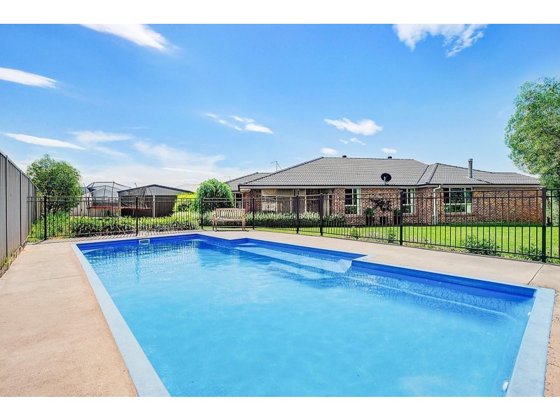 16 Birch Grove, Mudgee NSW 2850