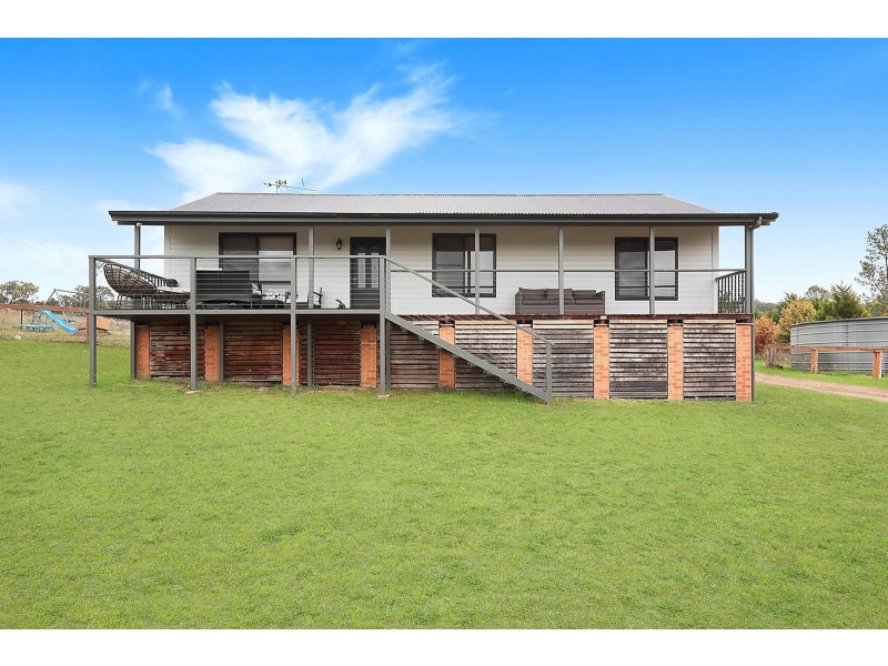275 Winchester Crescent, Mudgee NSW 2850