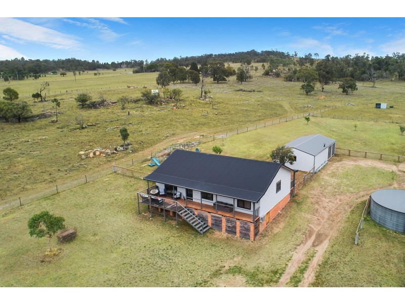 275 Winchester Crescent, Mudgee NSW 2850
