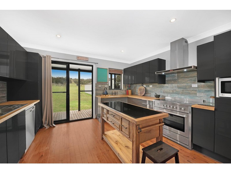 275 Winchester Crescent, Mudgee NSW 2850