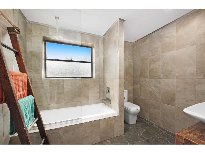 275 Winchester Crescent, Mudgee NSW 2850