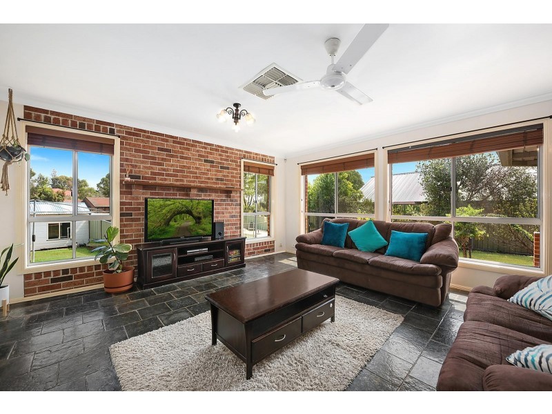 8 Constantia Road, Mudgee NSW 2850