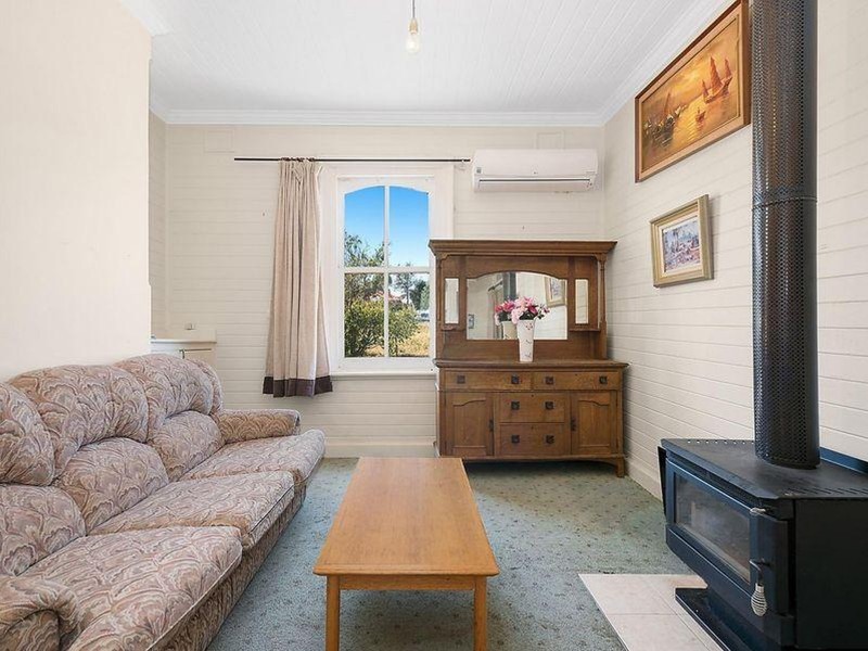 142 Whiteley Street, Dunedoo NSW 2844