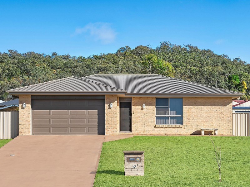 16 Waterworks Road, Mudgee NSW 2850