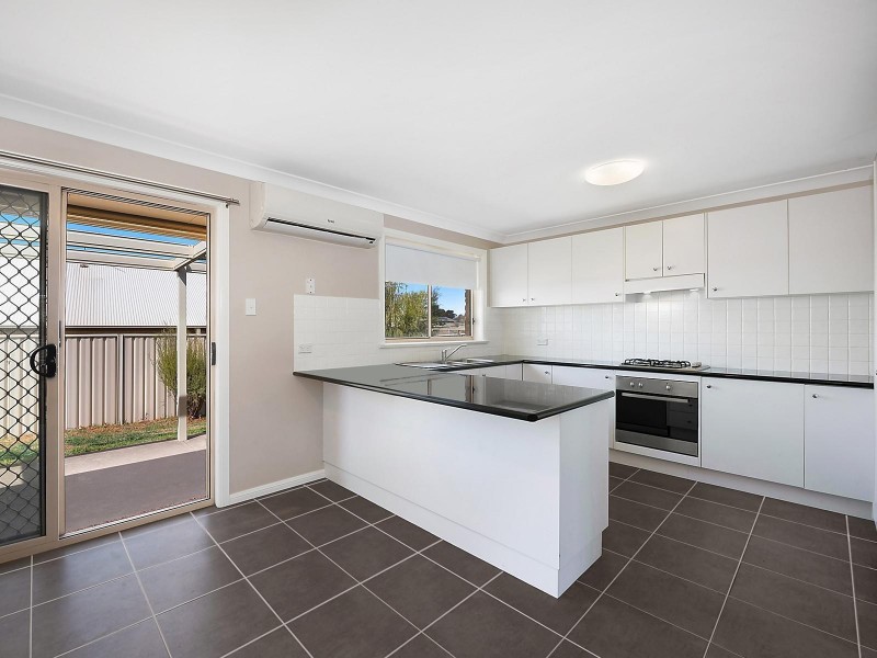 2/17 Vera Court, Mudgee NSW 2850