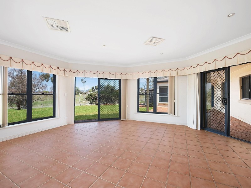 4 Page Circuit, Mudgee NSW 2850