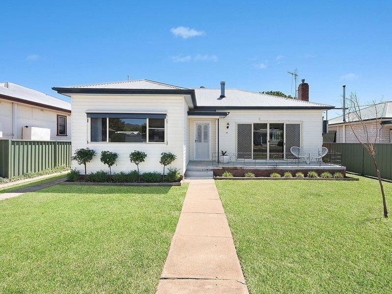 24 Mealey Street, Mudgee NSW 2850