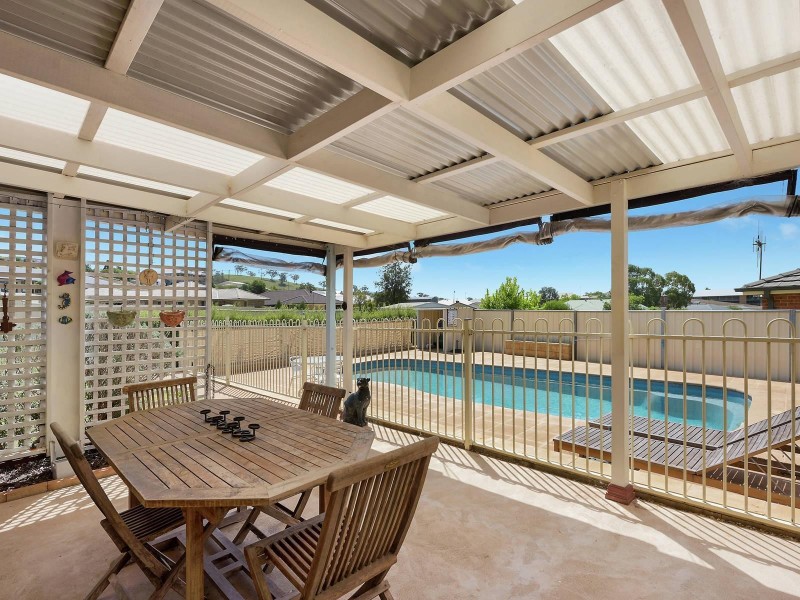 21 Hardy Crescent, Mudgee NSW 2850