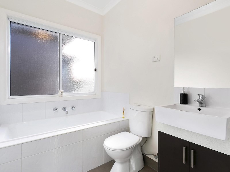 1/19 Maude Avenue, Glenroy VIC 3046