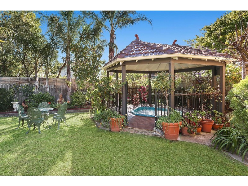 75 St Elmo Road, Ivanhoe VIC 3079