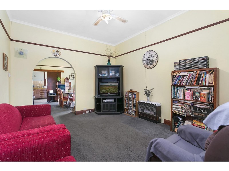 2 Marks Street, Coburg VIC 3058