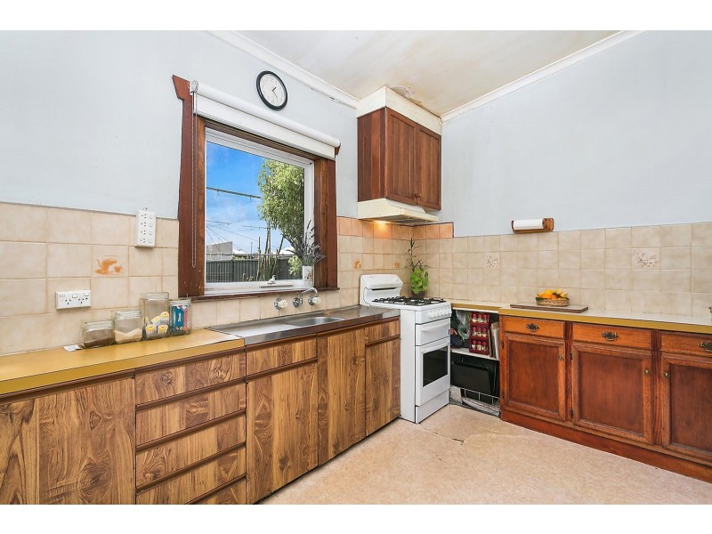 2 Marks Street, Coburg VIC 3058