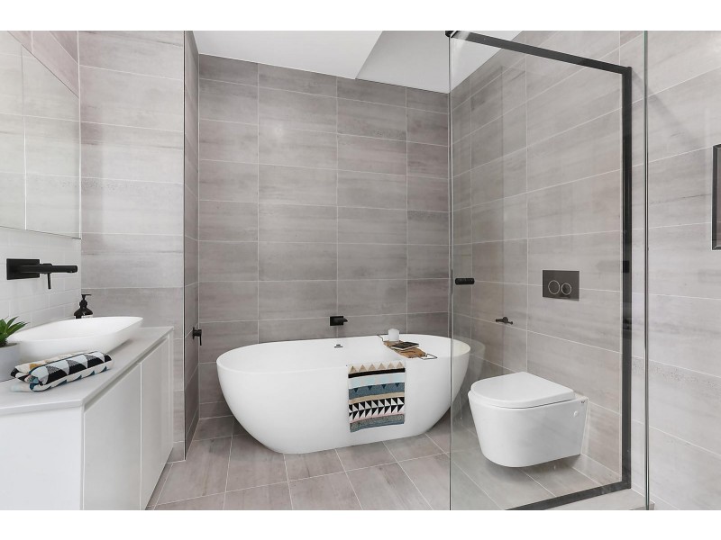 1/143 Hope Street, Brunswick West VIC 3055