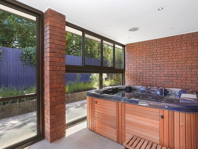 19 Longview Street, Pascoe Vale VIC 3044