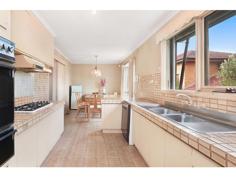 82 Golden Way, Bulleen VIC 3105