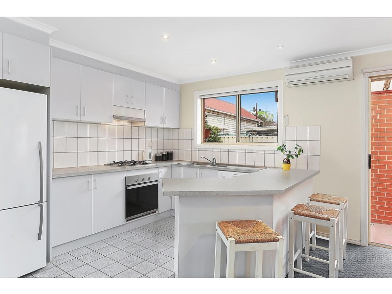 9 Emery Street, Preston VIC 3072