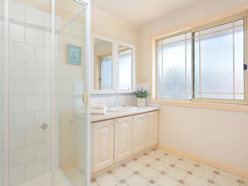 43 Parkside Boulevard, Pascoe Vale South VIC 3044