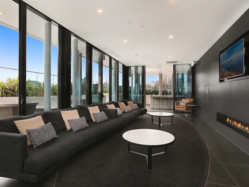 2304/89 Gladstone Street, South Melbourne VIC 3205