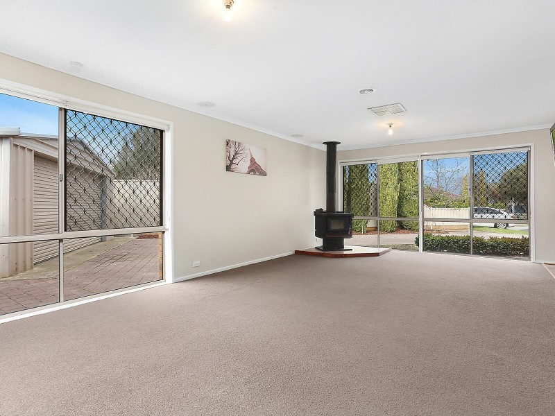 12 Tenby Court, Craigieburn VIC 3064