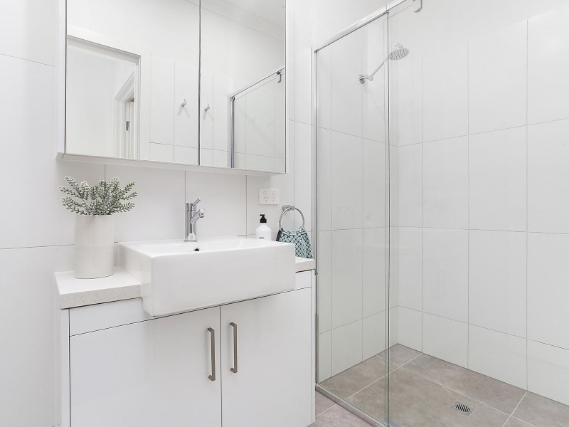 2/47 Warwick Road, Greensborough VIC 3088