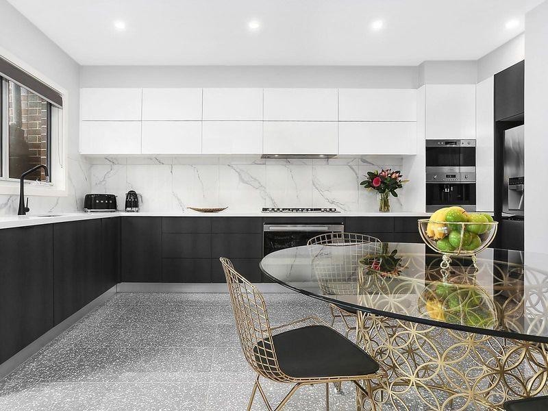 1/52 Warwick Road, Pascoe Vale VIC 3044