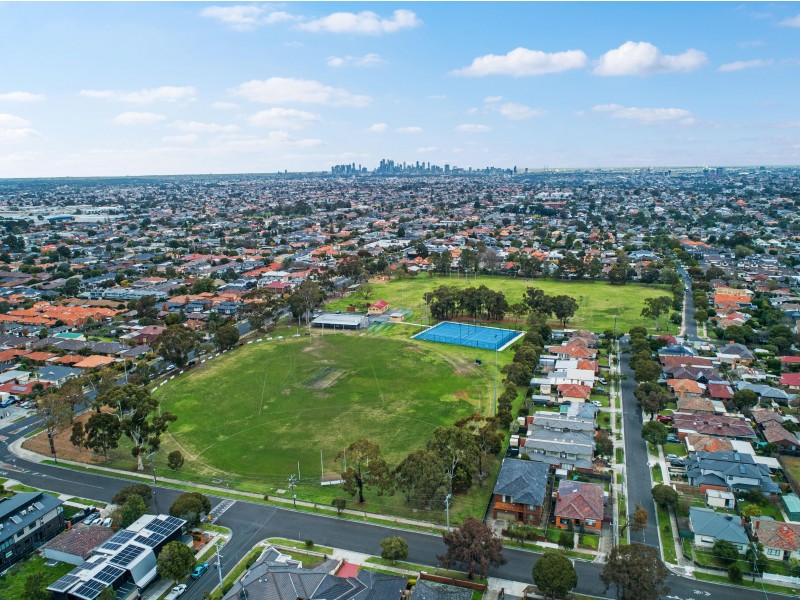 129 & 131 Kent Road, Pascoe Vale VIC 3044