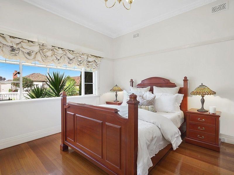 29 Balmoral Avenue, Pascoe Vale South VIC 3044