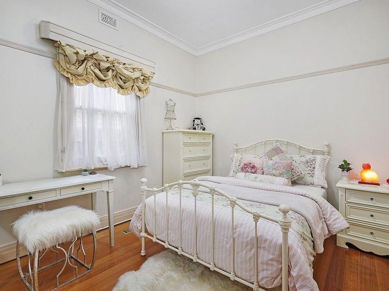 29 Balmoral Avenue, Pascoe Vale South VIC 3044