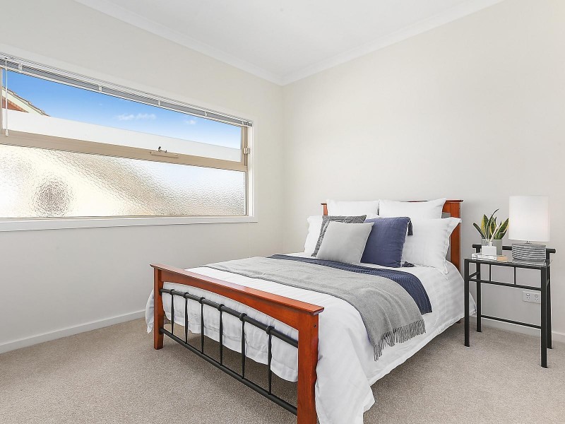 2/22 Irvine Street, Pascoe Vale VIC 3044