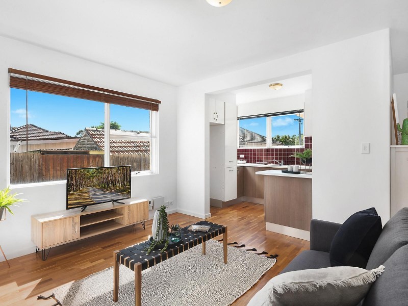 2/84 Collier Crescent, Brunswick West VIC 3055