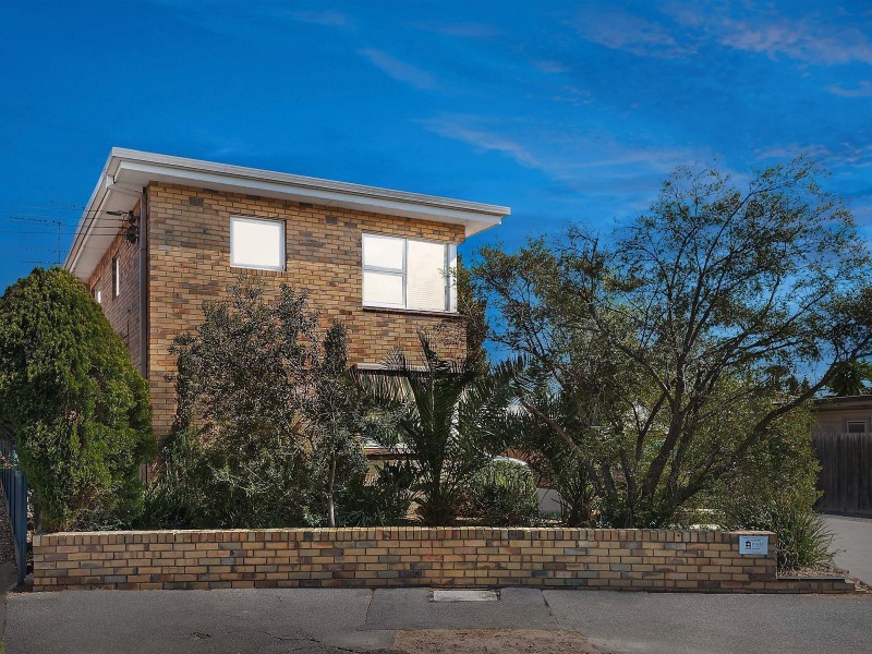 2/84 Collier Crescent, Brunswick West VIC 3055