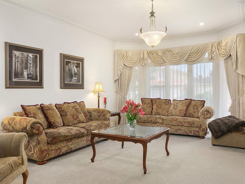 24 School Court, Oak Park VIC 3046