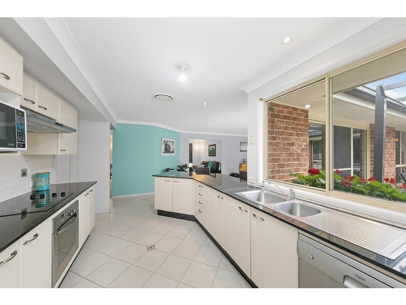 6 Stirling Street, Abernethy NSW 2325