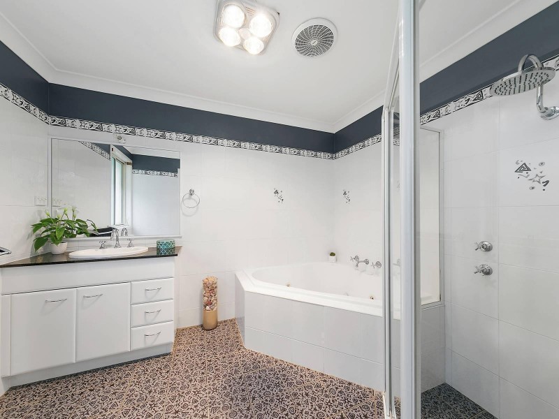 6 Stirling Street, Abernethy NSW 2325