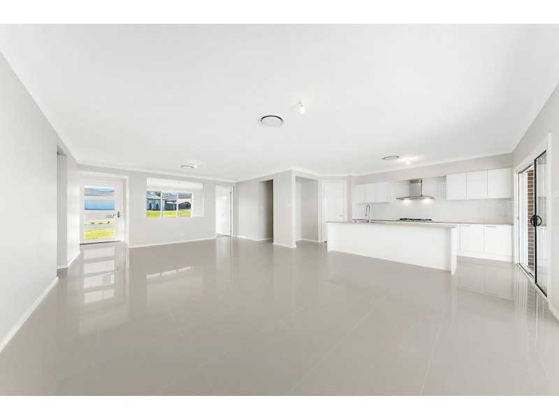 1/25 Woodlands Drive, Weston NSW 2326