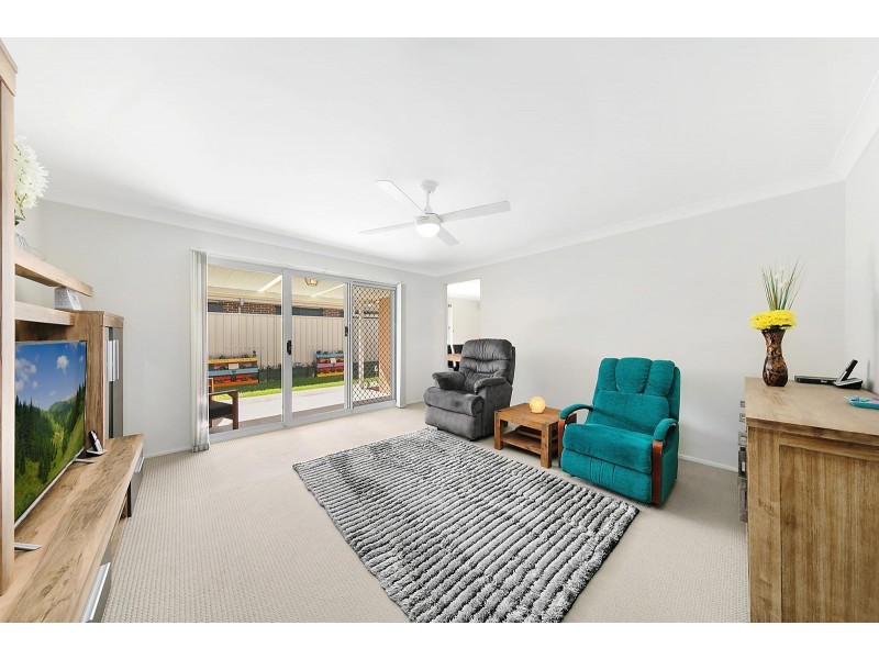 19 John Street, Ellalong NSW 2325