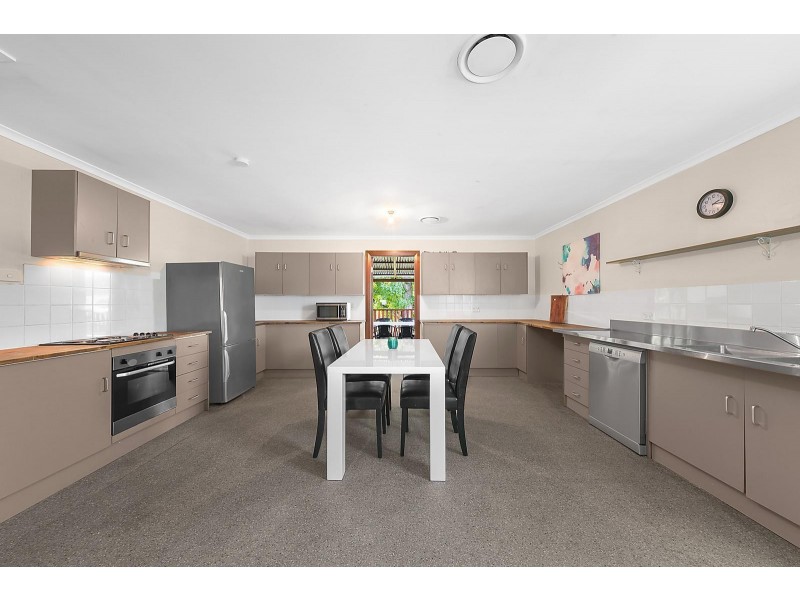 18 Waratah Street, Bellbird NSW 2325