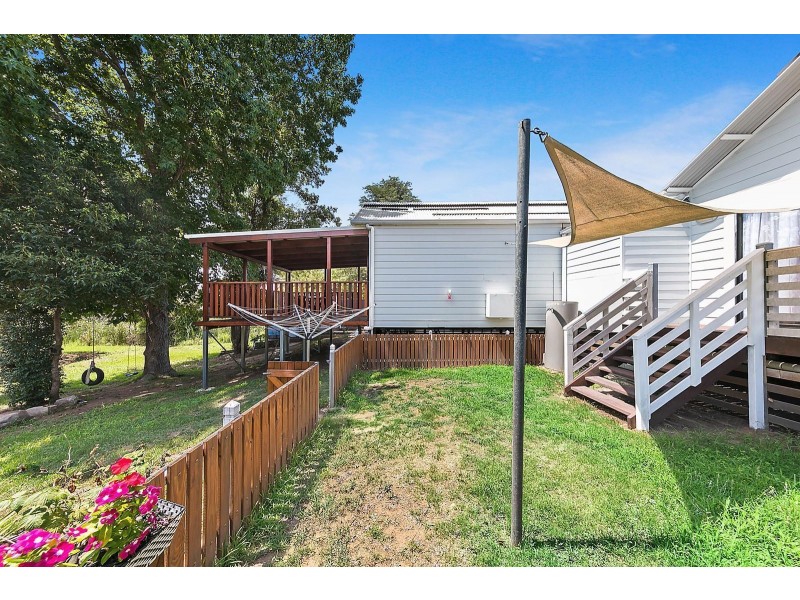 18 Waratah Street, Bellbird NSW 2325